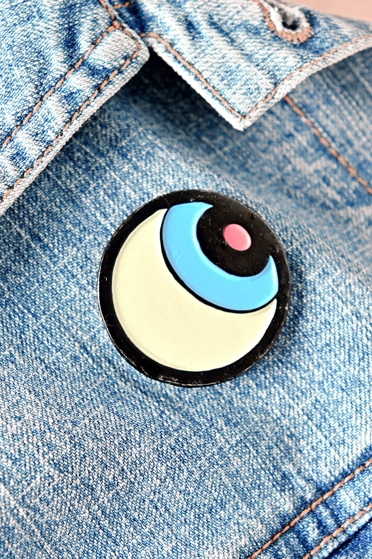 Microdosis Eye Pin